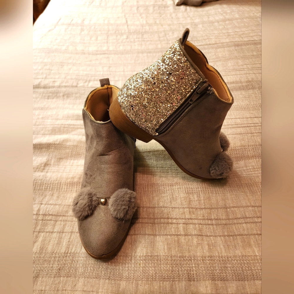 Olivia Miller Girl short boots